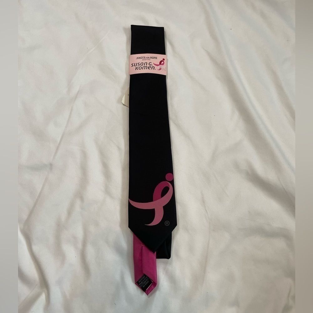 NWT Susan G. Komen pink breast cancer tie